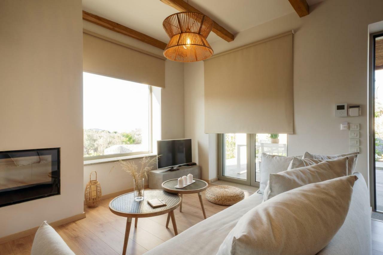 Elies Residences Luxury Apartments Mytilíni Екстериор снимка